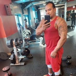 Meet your Posher, Cesar